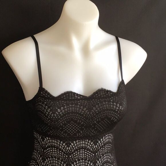 New ❤️Victoria’s Secret lace teddy - Picture 5 of 8